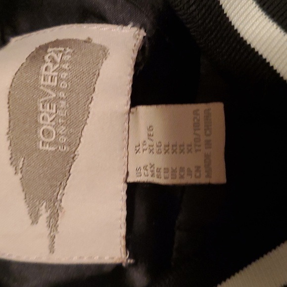 XL Jr Jacket - Picture 4 of 4